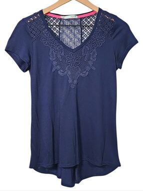 Maurices Womens Small Crochet Sheer Cinch Short Sleeve Shirt Navy Blue Hi-Lo Hem